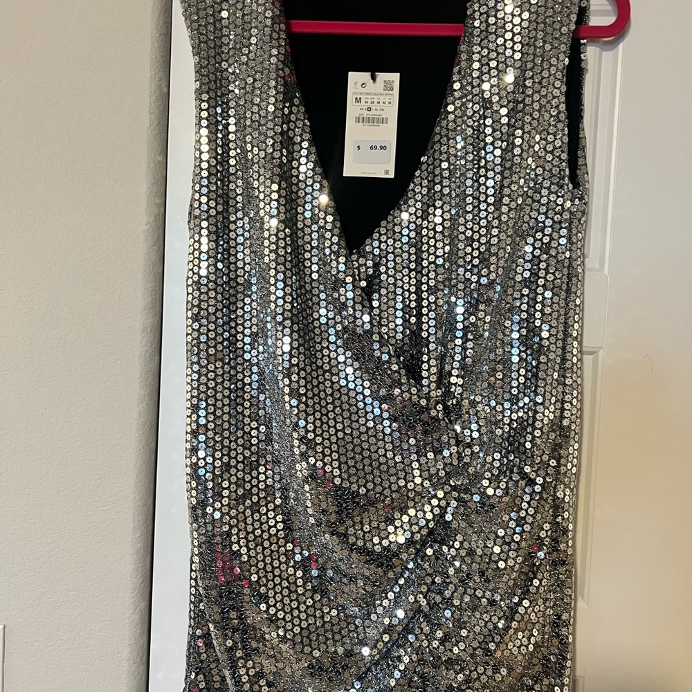Zara dress - Picture 2 of 6
